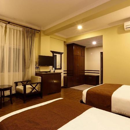 Da Yatra Courtyard Hotel & Resort Покхара Екстер'єр фото