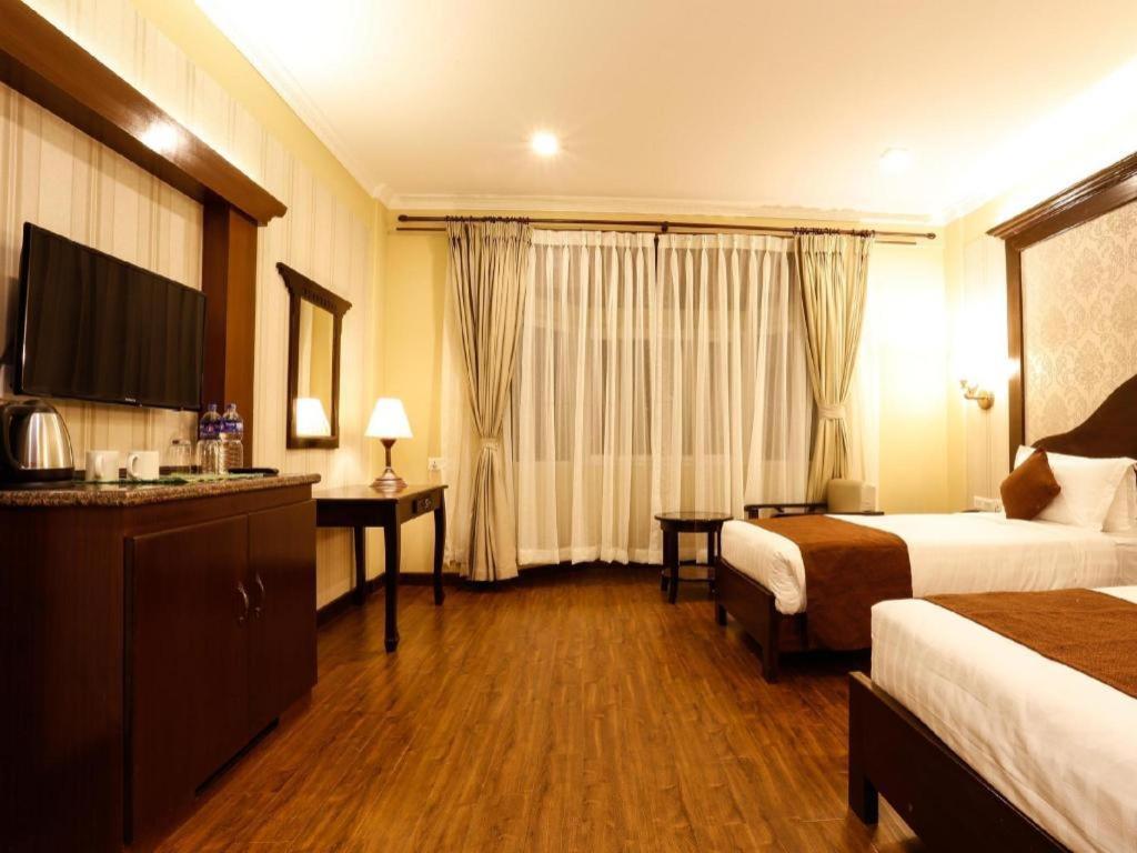 Da Yatra Courtyard Hotel & Resort Покхара Екстер'єр фото