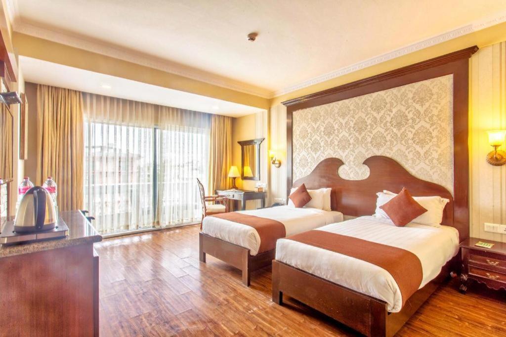 Da Yatra Courtyard Hotel & Resort Покхара Екстер'єр фото