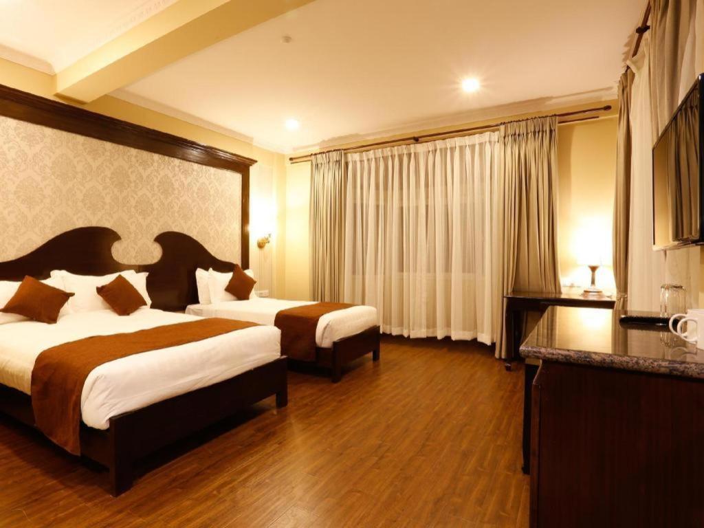 Da Yatra Courtyard Hotel & Resort Покхара Екстер'єр фото