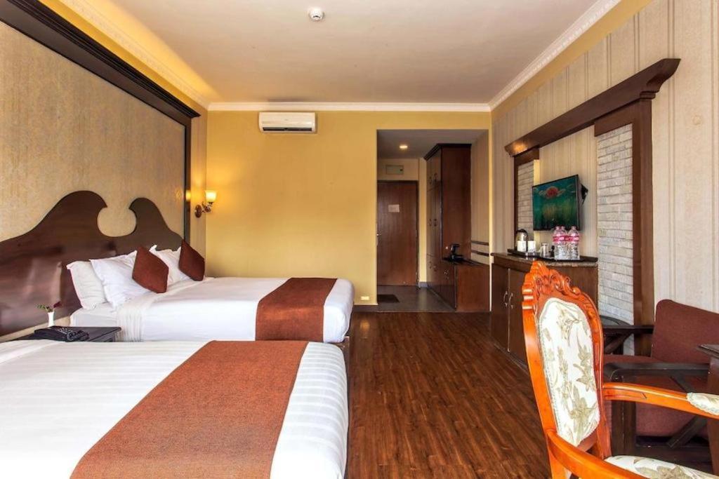 Da Yatra Courtyard Hotel & Resort Покхара Екстер'єр фото